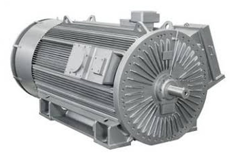 High-voltage motor for heavy duty